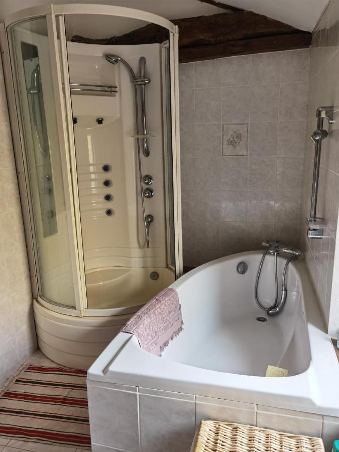 Chambres D Hotes L'Agape Saint-Martial-sur-Isop Exteriér fotografie